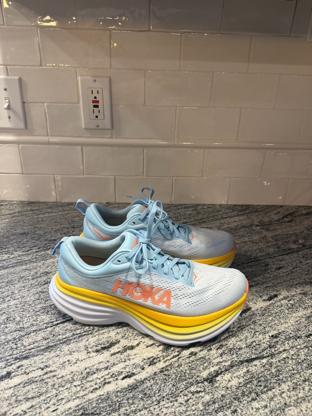 Women’s Hoka Bondi 8 Size 8.5